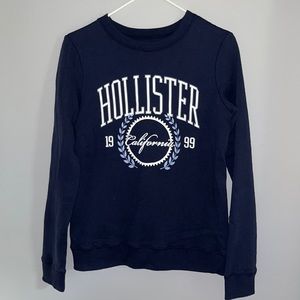 NWOT hollister crewneck